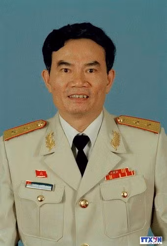 m062600-resize.jpg