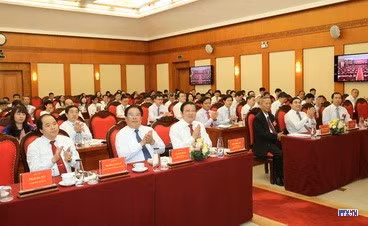 cd204947-resize.jpg