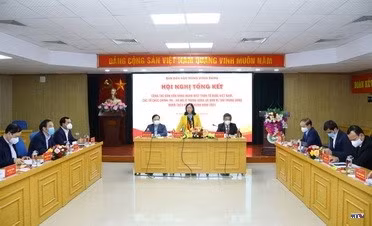 cd2115415-resize.jpg