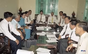 m062883-resize.jpg