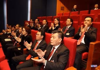 cd214456-resize.jpg