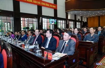 cd2010300-resize.jpg