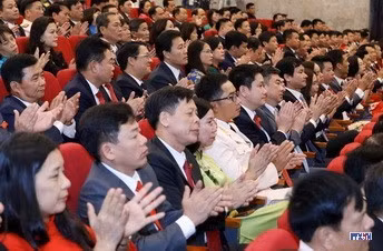 cd2010425-resize.jpg