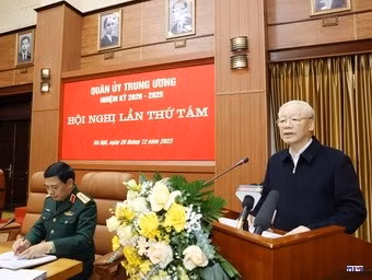 cd2316497-resize.jpg