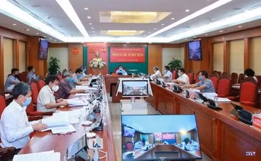 cd214037-resize.jpg