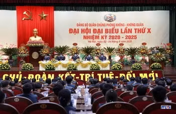 "Đại hội Đảng bộ Quân chủng Phòng không - Không quân lần thứ X. Ảnh: TTXVN"