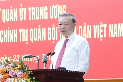 Tăng cường xây dựng Quân đội vững mạnh về chính trị, gắn bó với nhân dân