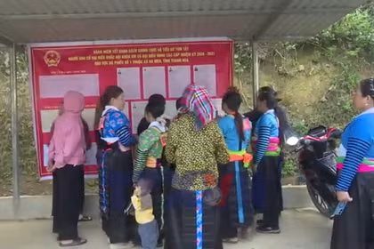 Cử tri vùng cao biên giới Thanh Hóa hoàn thành quyền và nghĩa vụ bầu cử