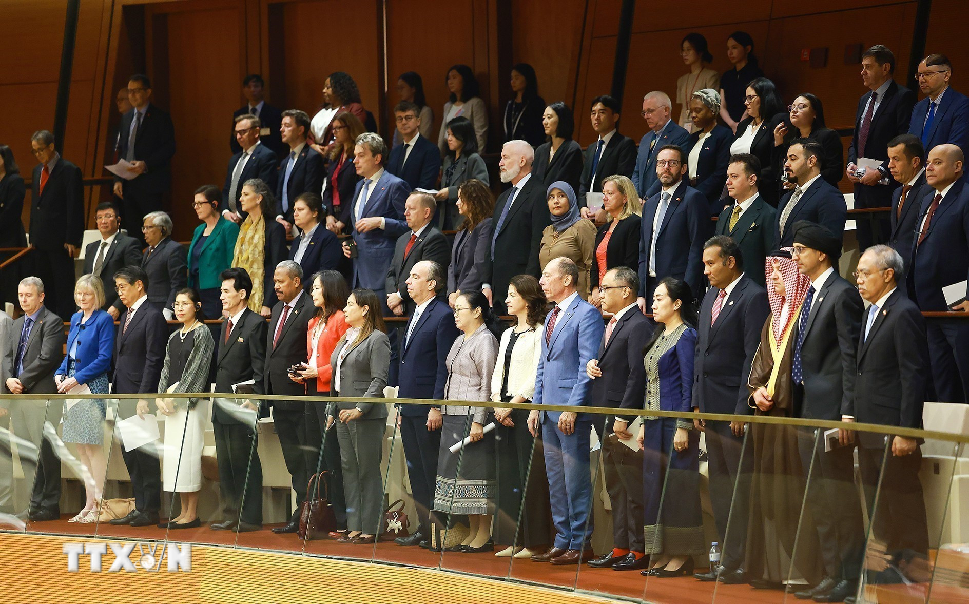ttxvn-0604-khai-mac-ky-hop-thu-nhat-quoc-hoi-khoa-xvi-27.jpg