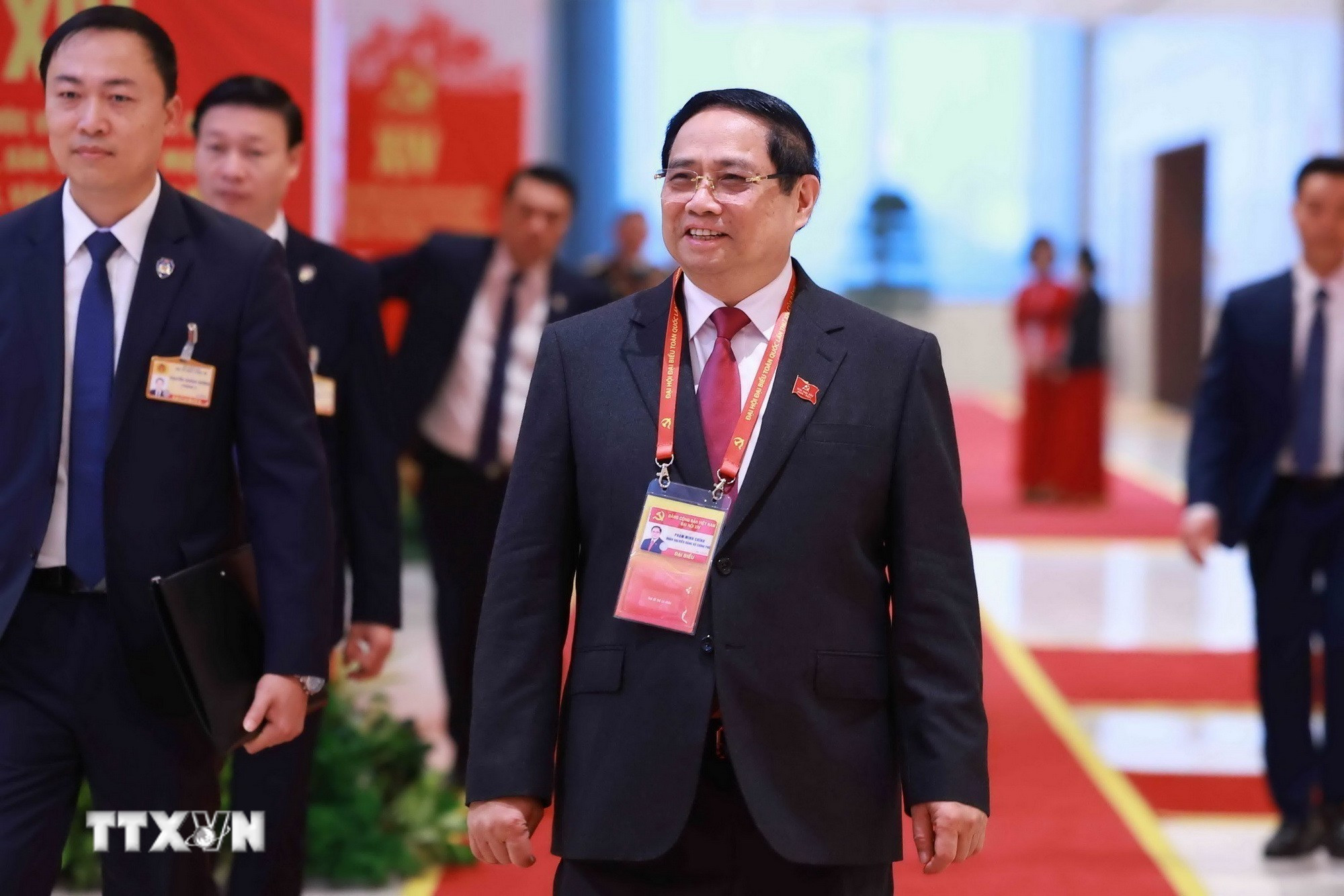 ttxvn-1901-lanh-dao-dang-phien-tru-bi-dai-hoi-dang-9.jpg