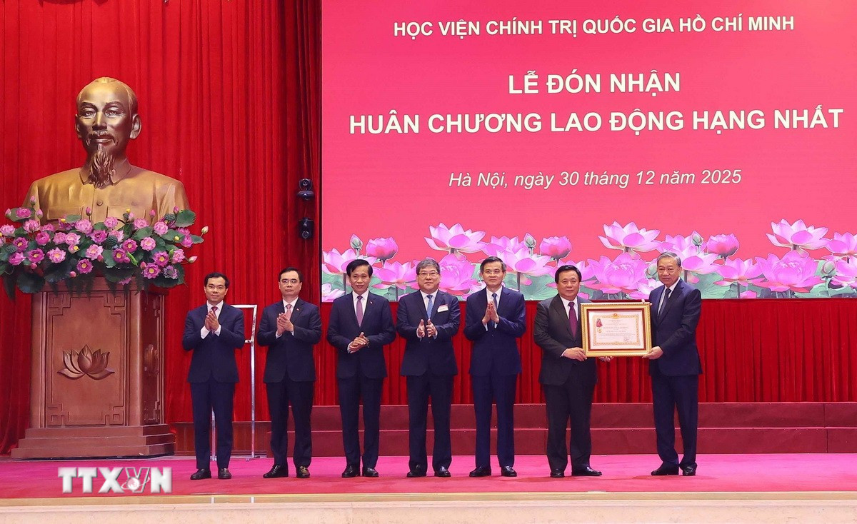 ttxvn-3012-tong-bi-thu-hoc-vien-chinh-tri-quoc-gia-ho-chi-minh-16.jpg