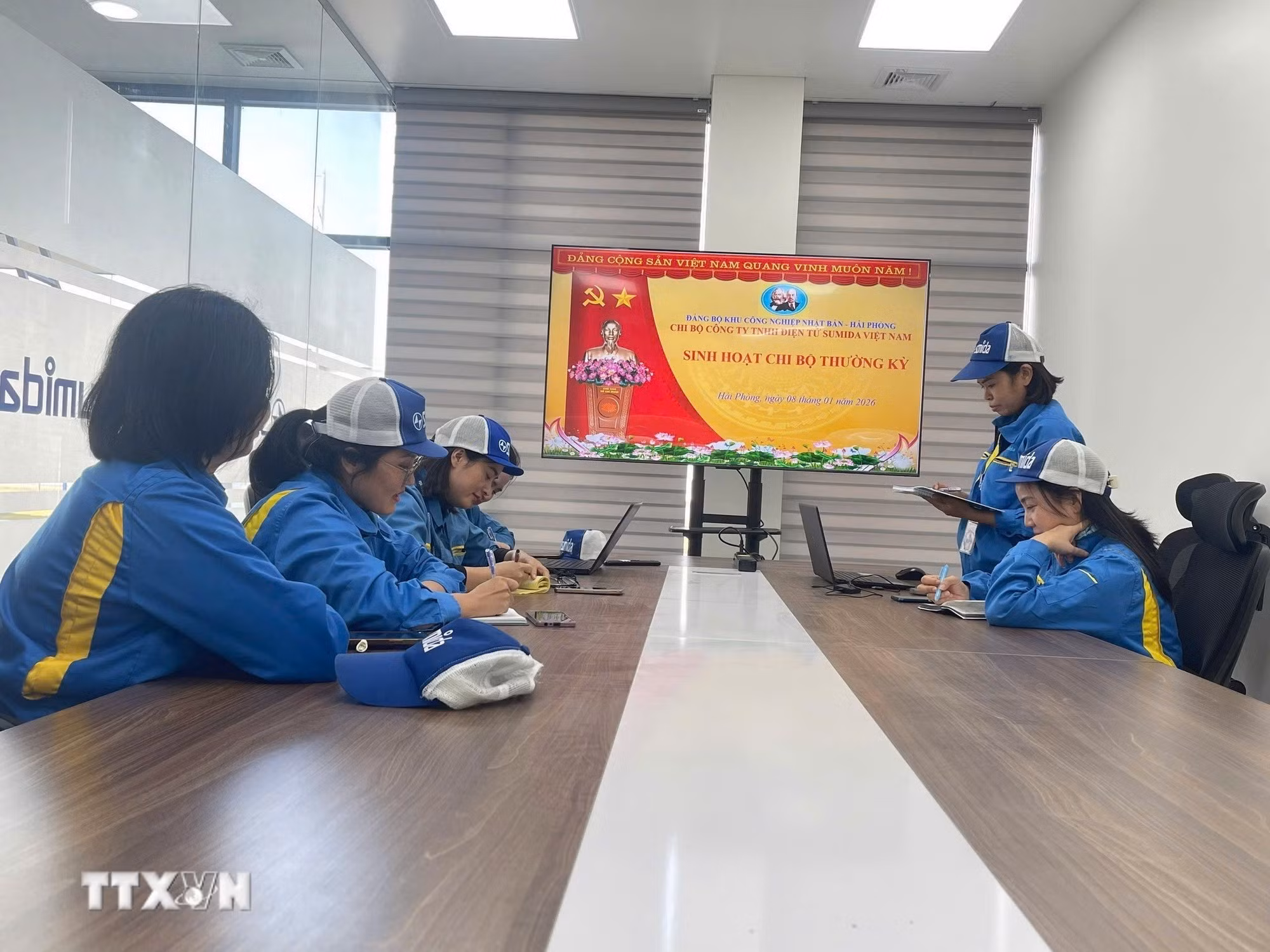 ttxvn-2201-hai-phong-dang-doanh-nghiep-fdi-3.jpg