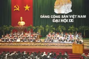 Toàn cảnh Đại hội Đảng lần thứ IX. Ảnh: TTXVN