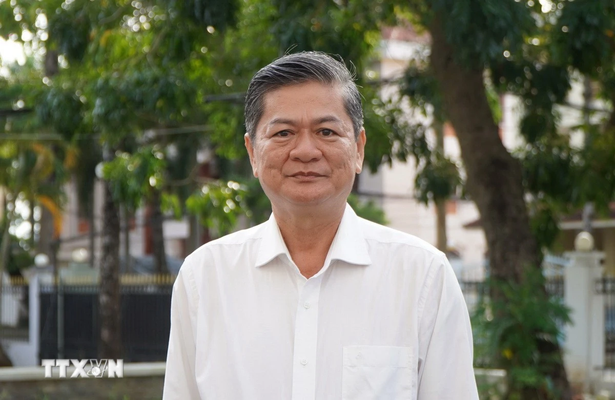 Ông Nguyễn Văn Định, Bí thư Đảng ủy, Chủ tịch HĐND xã Đốc Binh Kiều (Đồng Tháp), góp ý về phát triển nguồn nhân lực. (Ảnh: Nhựt An/TTXVN)