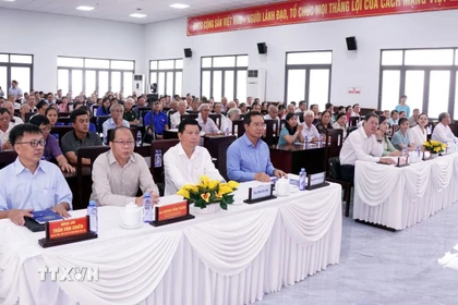 Hội nghị tiếp xúc giữa cử tri với người ứng cử đại biểu Hội đồng nhân dân Thành phố Hồ Chí Minh, đơn vị bầu cử số 36. (Ảnh: Trung Tuyến/TTXVN)