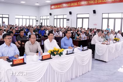 Hội nghị tiếp xúc giữa cử tri với người ứng cử đại biểu Hội đồng nhân dân Thành phố Hồ Chí Minh, đơn vị bầu cử số 36. (Ảnh: Trung Tuyến/TTXVN)