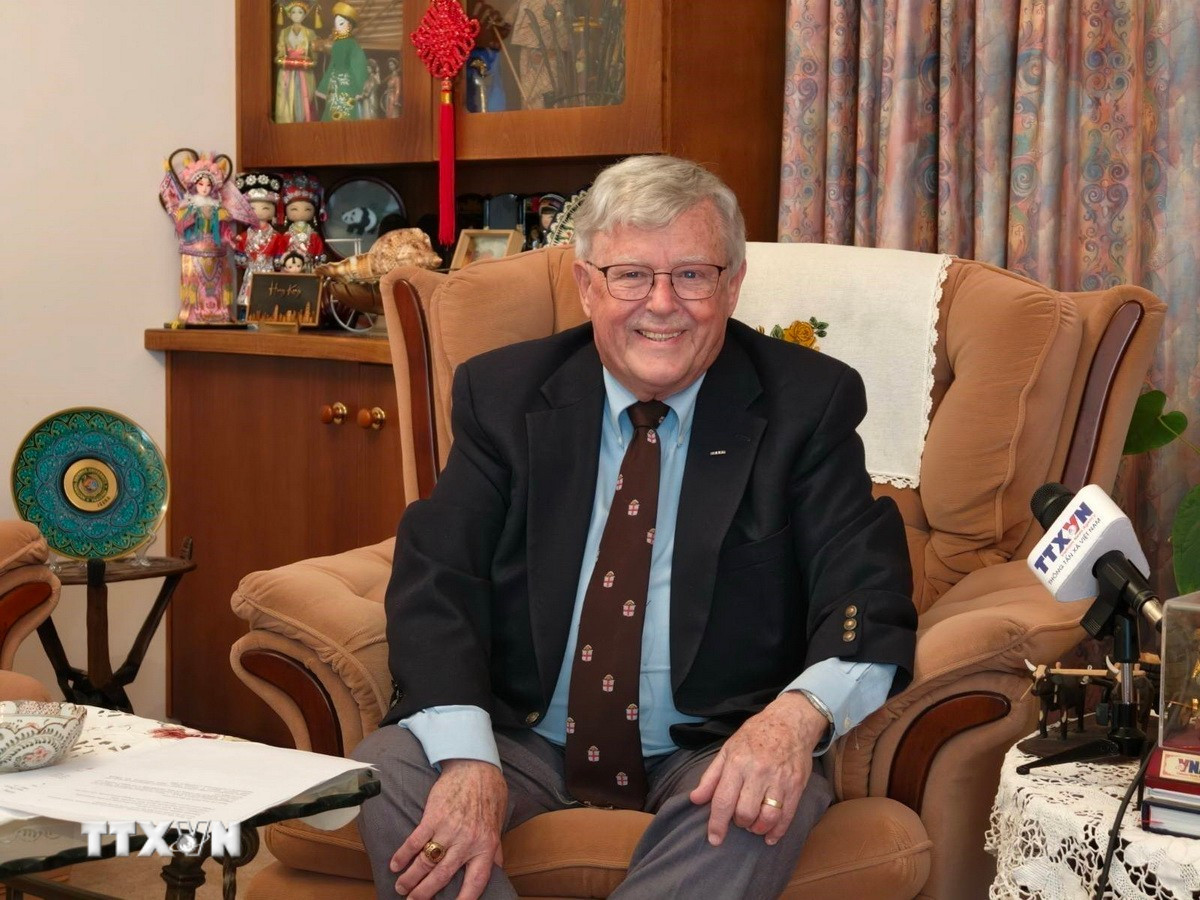 Giáo sư Carl Thayer, thuộc Học viện Quốc phòng Australia, Đại học New South Wales. (Ảnh: Trung Trang/TTXVN)