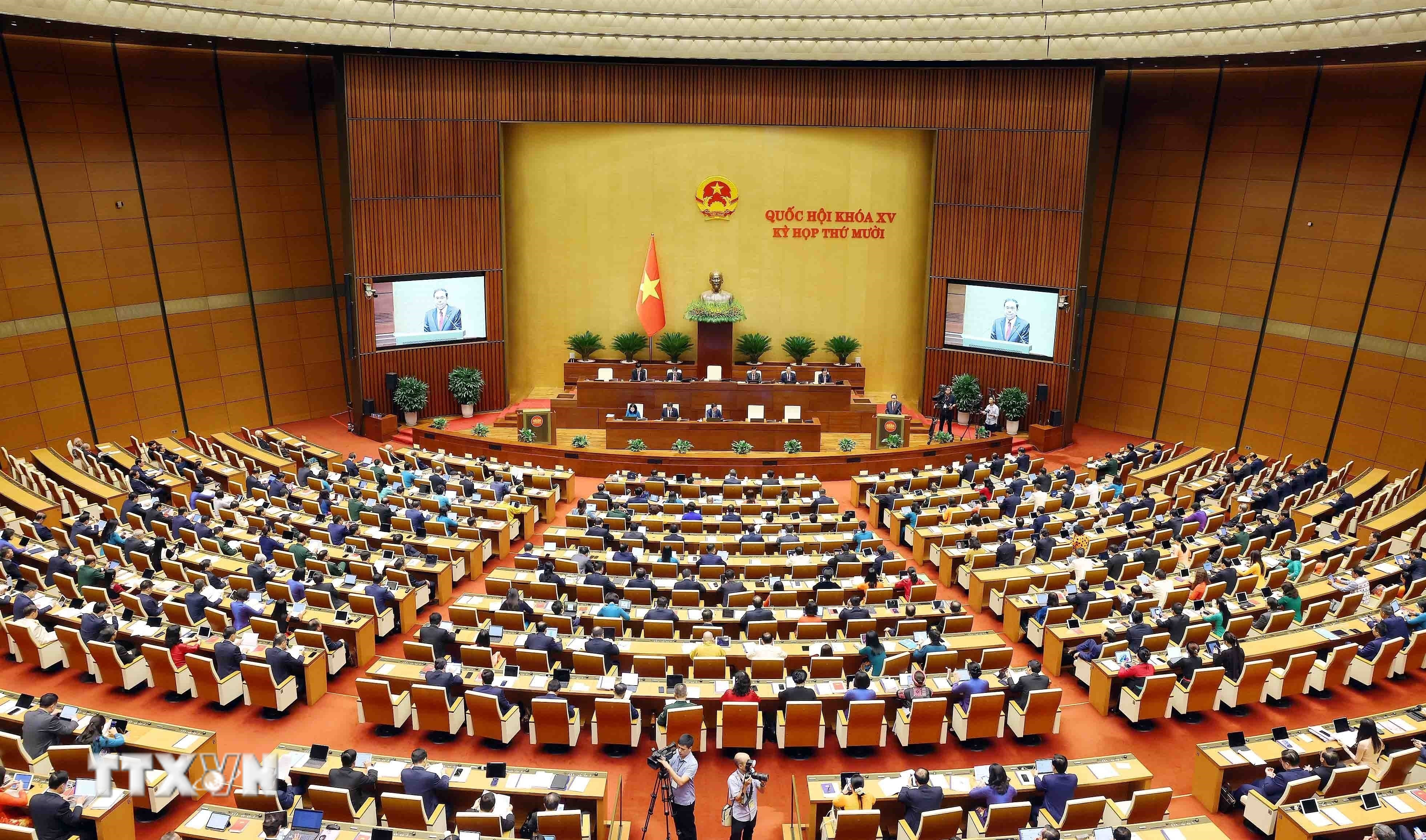 Toàn cảnh Phiên khai mạc trọng thể Kỳ họp thứ 10, Quốc hội khoá XV. (Ảnh: Phạm Kiên/TTXVN)
