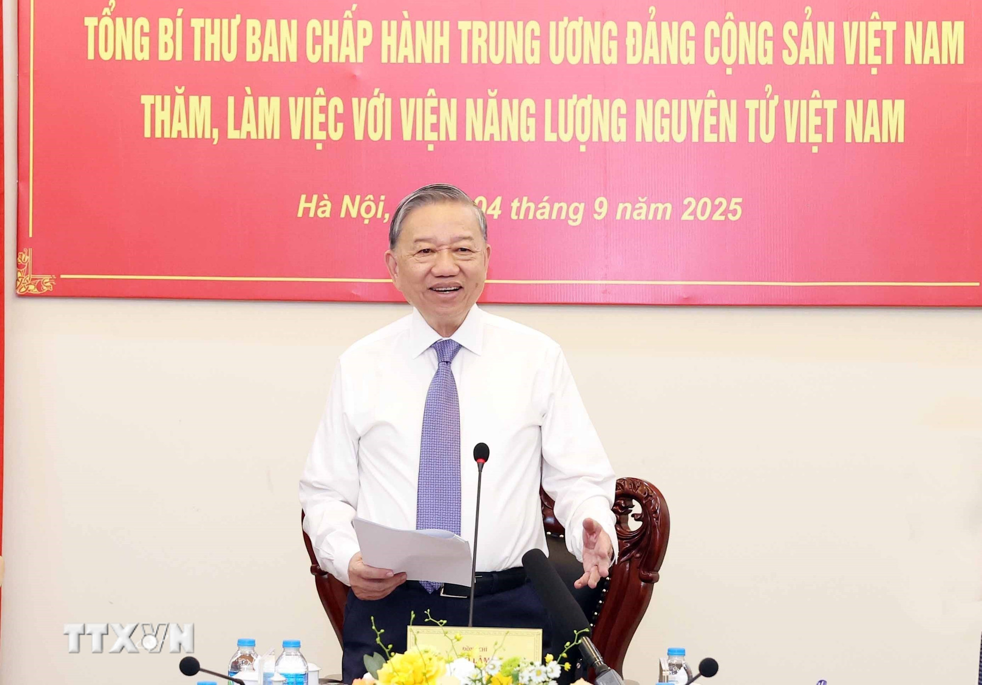 ttxvn-tong-bi-thu-to-lam-lam-viec-voi-vien-nang-luong-nguyen-tu-viet-nam-8256626-9.jpg