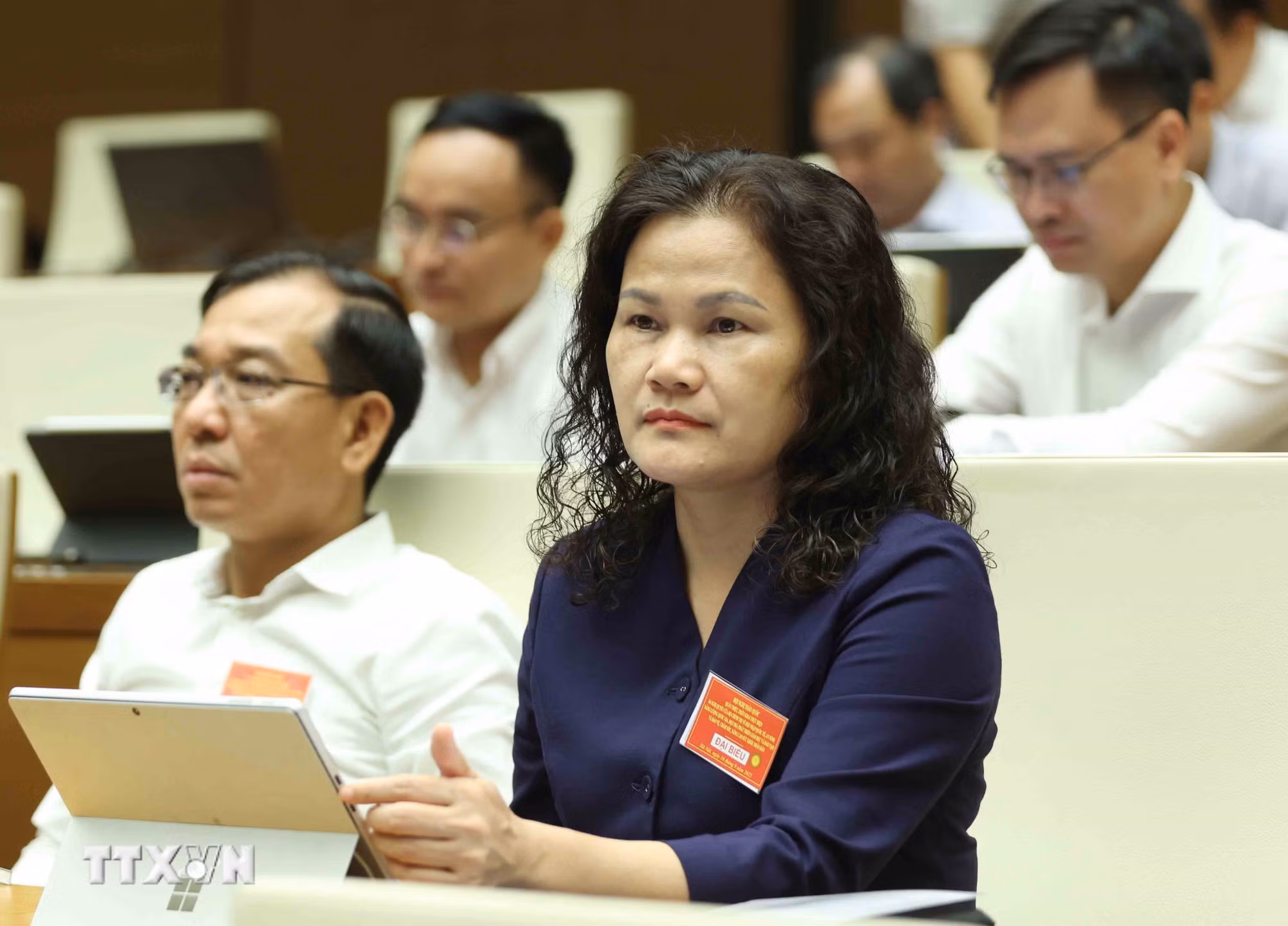 ttxvn-hoi-nghi-toan-quoc-quan-triet-trien-khai-thuc-hien-4-nghi-quyet-cua-bo-chinh-tri-8277238-1.jpg