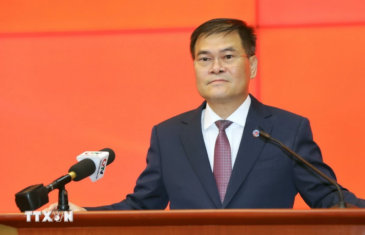 Ông Bùi Văn Khắng, Phó Bí thư Tỉnh ủy, Chủ tịch Ủy ban Nhân dân tỉnh Quảng Ninh. (Ảnh: Văn Đức/TTXVN)