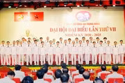 Đoàn đại biểu dự Đại hội Đảng Toàn quốc lần thứ XIII ra mắt Đại hội đại biểu Đảng bộ Công an Trung ương lần thứ VII (2020). Ảnh: TTXVN