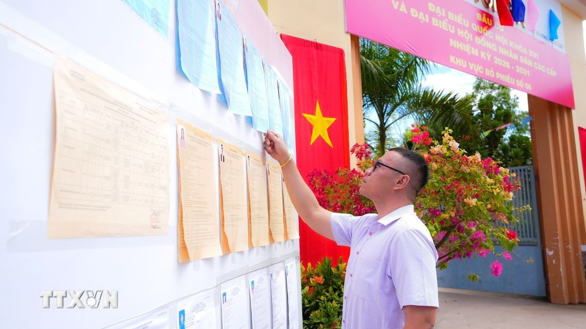 Cử tri phường Tân Ninh, tỉnh Tây Ninh. (Ảnh: Minh Phú/TTXVN)