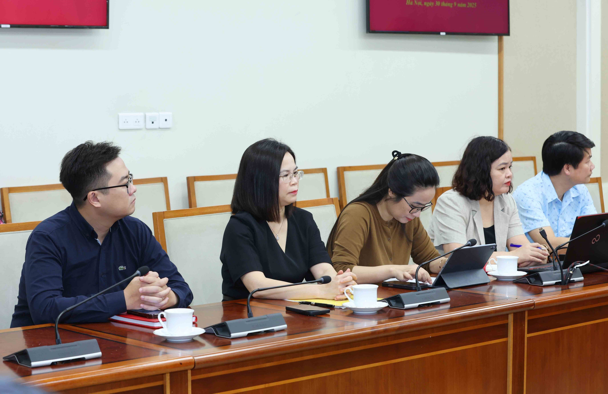 Đại biểu tham dự hội nghị. (Ảnh: Phương Hoa/TTXVN) vna-potal-hoi-nghi-cong-tac-vien-du-luan-xa-hoi-cua-dang-uy-chinh-phu-8306098.jpg