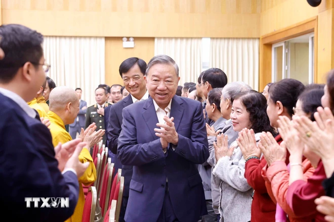 Tổng Bí thư Tô Lâm dự hội nghị tiếp xúc cử tri với người ứng cử Đại biểu Quốc hội khoá XVI nhiệm kỳ 2026-2031. (Ảnh: Thống Nhất/TTXVN)