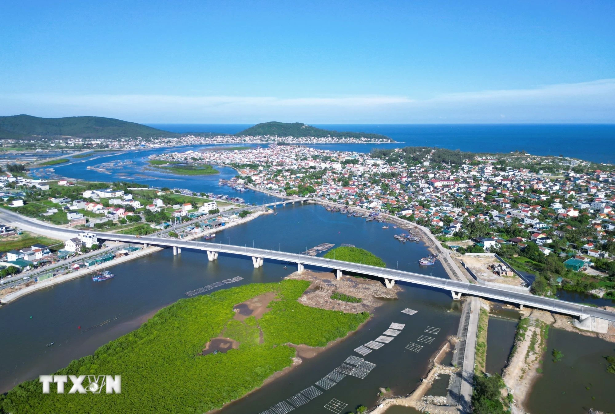 Nghệ An: Nỗ lực vì mục tiêu tỉnh thu nhập cao, là cực tăng trưởng tầm quốc gia