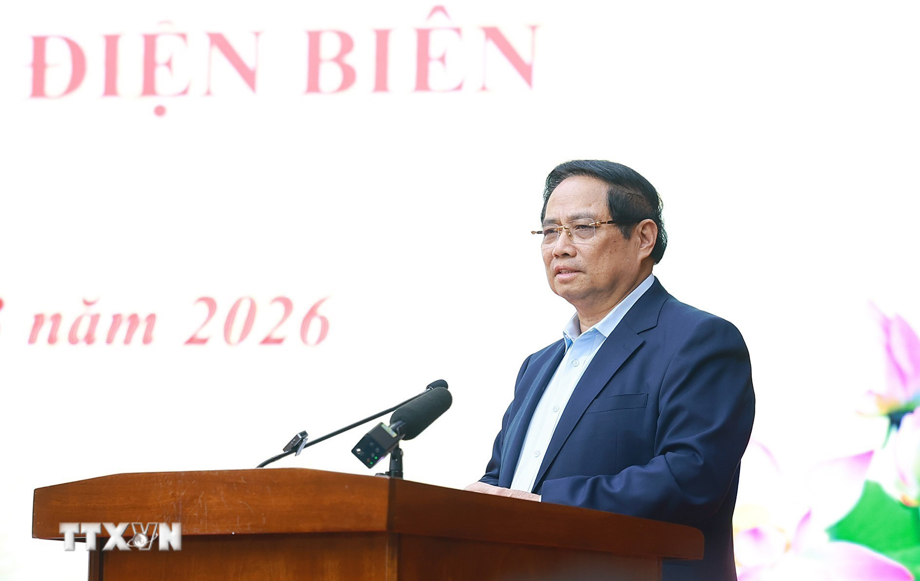 Thủ tướng Phạm Minh Chính phát biểu chỉ đạo tại cuộc làm việc với lãnh đạo tỉnh Điện Biên về tình hình phát triển kinh tế-xã hội của tỉnh. (Ảnh: Dương Giang/TTXVN)