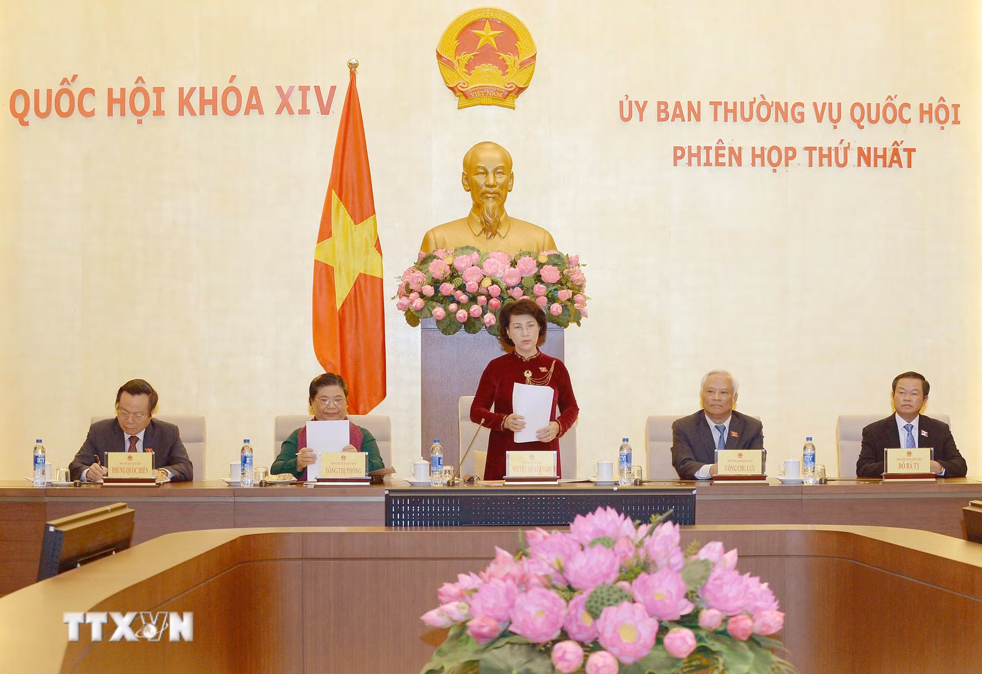ttxvn-quoc-hoi-khoa-14-phien-hop-thu-nhat.jpg