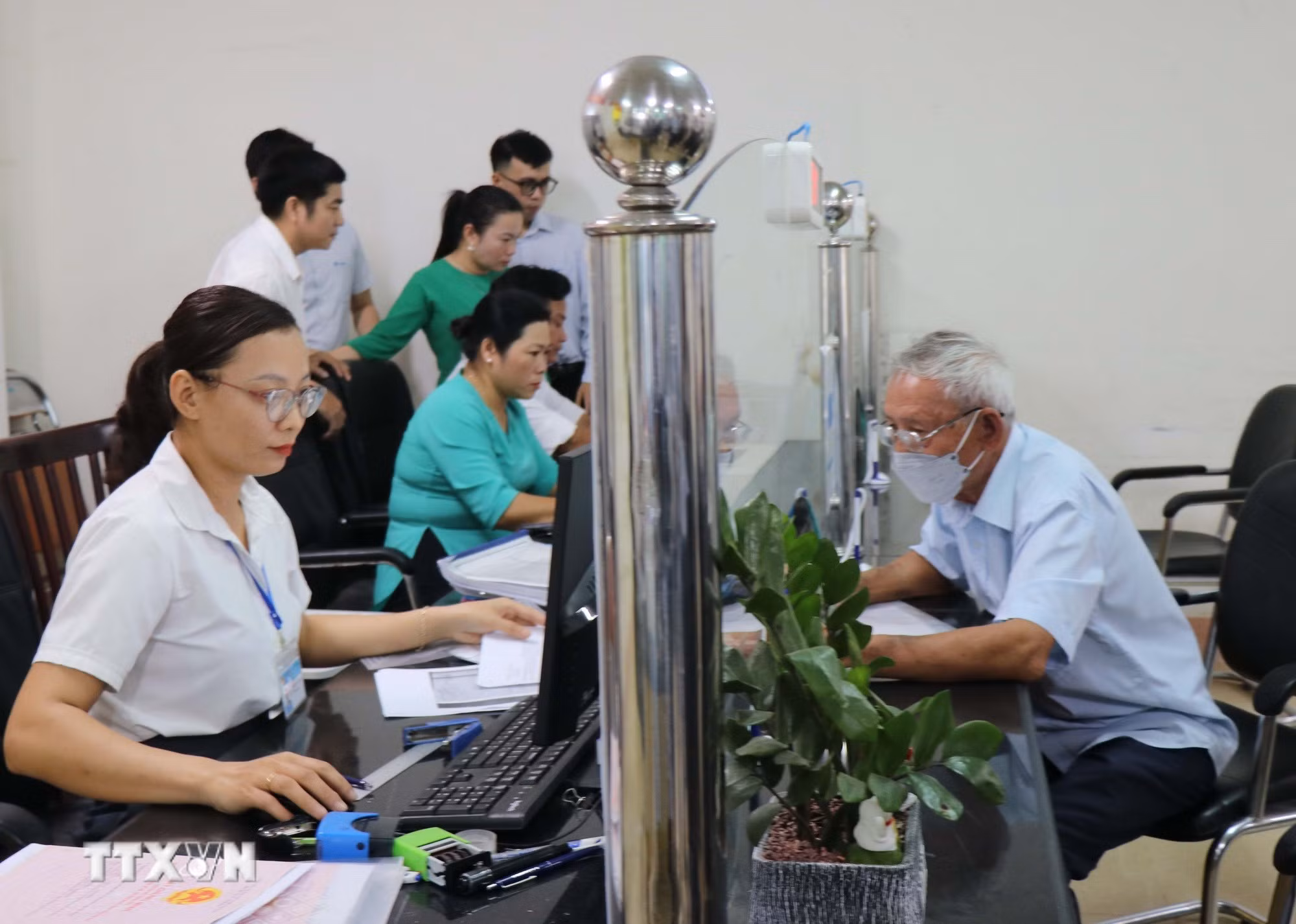 ttxvn-chinh-quyen-2-cap-2.jpg