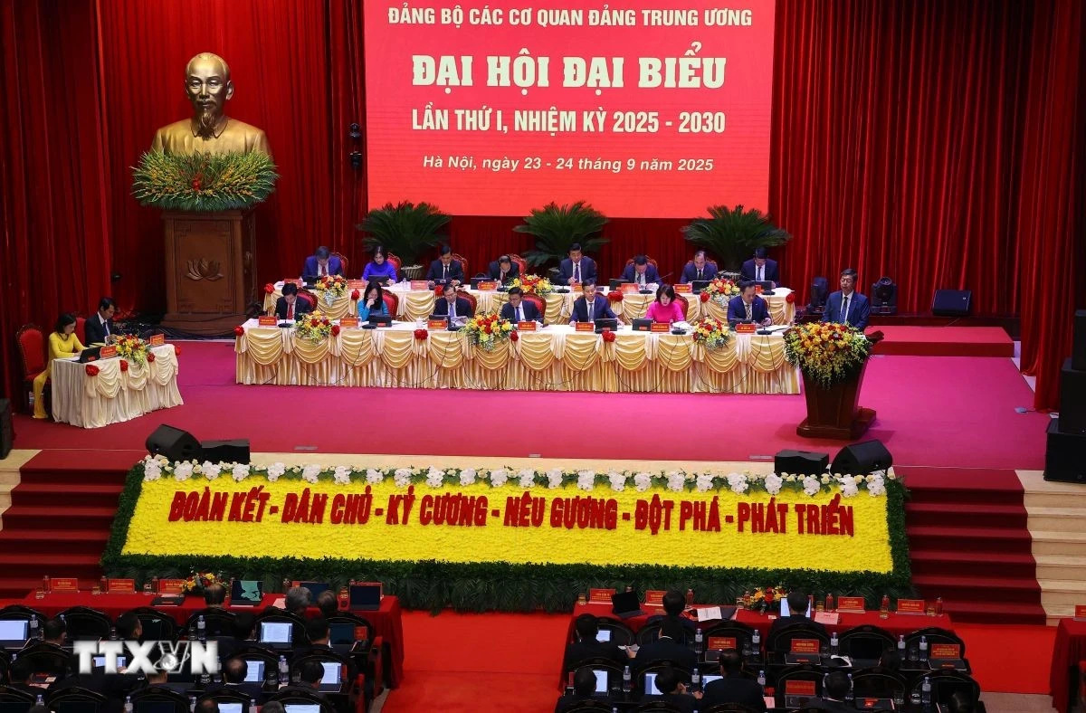 Phiên trù bị Đại hội đại biểu Đảng bộ các cơ quan Đảng Trung ương lần thứ nhất, nhiệm kỳ 2025-2030. )Ảnh: Văn Điệp/TTXVN)