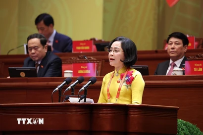 Đồng chí Nguyễn Thị Thanh, Ủy viên Trung ương Đảng, Ủy viên Ban Thường vụ Đảng ủy Quốc hội, Phó Chủ tịch Quốc hội, tham luận về vấn đề “Nâng cao tính Đảng, tính Nhân dân trong hoạt động của Quốc hội đáp ứng yêu cầu hoàn thiện thể chế phát triển đất nước trong kỷ nguyên mới.” (Ảnh: TTXVN)