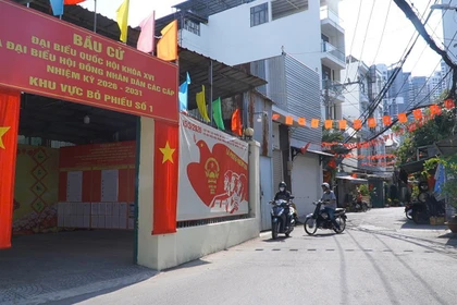 Một điểm bầu cử của phường Phú Thuận. (Ảnh: Khánh Ly/Vietnam+)