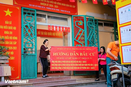 Người dân Thủ đô háo hức đón chờ bầu cử trong ngày hội non sông 