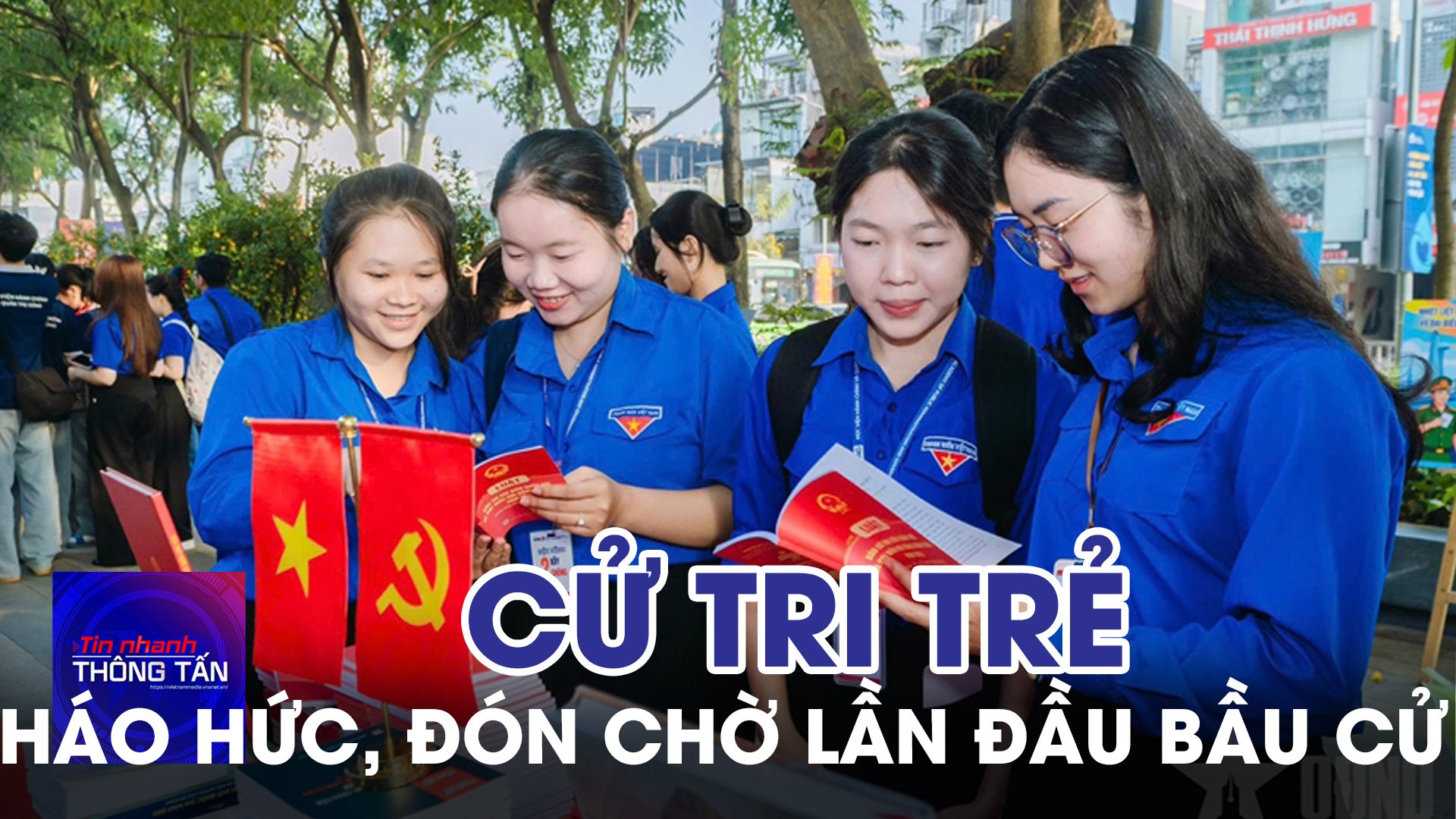 Những cử tri trẻ tuổi háo hức, đón chờ lần đầu bầu cử