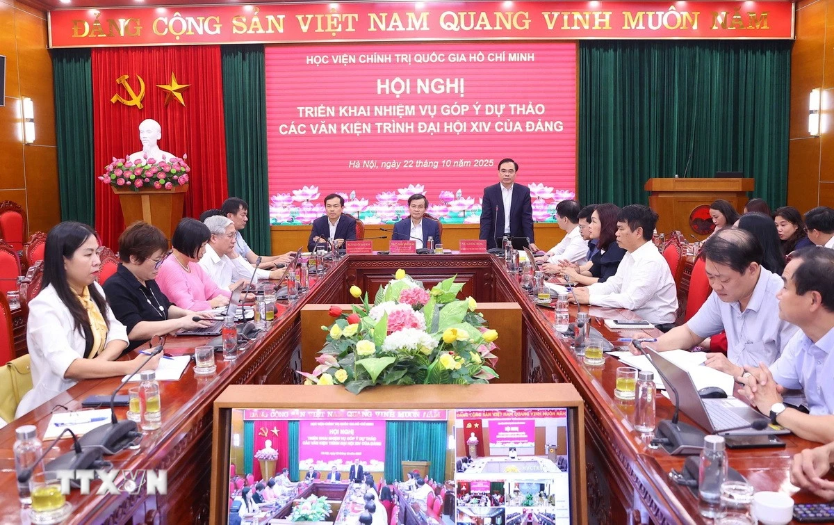 Quang cảnh Hội nghị triển khai nhiệm vụ góp ý vào Dự thảo Văn kiện Đại hội XIV của Đảng. (Ảnh: Văn Điệp/TTXVN)