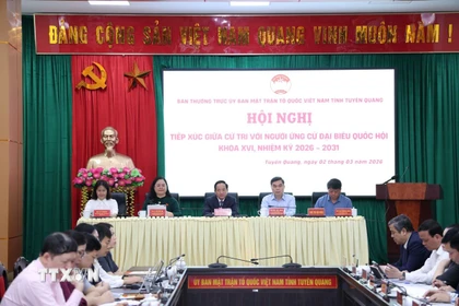 Các đại biểu chủ trì Hội nghị. (Ảnh: Hoàng Hải/TTXVN) 