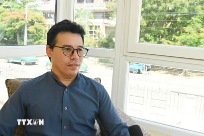 Tiến sỹ Ruvislei González Saez trả lời phỏng vấn TTXVN. (Ảnh tư liệu: Việt Hùng/TTXVN)