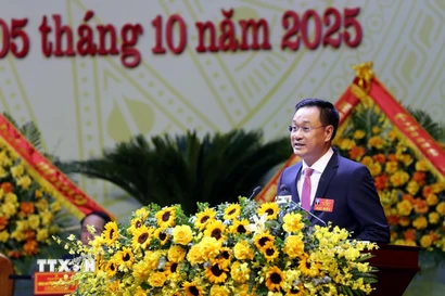 Ủy viên Trung ương Đảng, Bí thư Tỉnh ủy Quảng Trị Lê Ngọc Quang đọc Diễn văn khai mạc Đại hội. (Ảnh: Tá Chuyên/TTXVN)