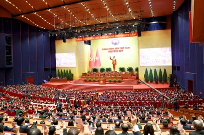 Đại hội biểu quyết thông qua danh sách bầu cử Ban chấp hành Trung ương Đảng khóa XIV. (Nguồn: TTXVN)