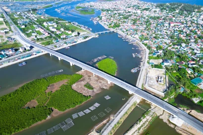 Nghệ An phấn đấu trở thành tỉnh khá, cực tăng trưởng tầm quốc gia