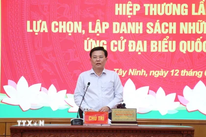 Ông Nguyễn Thanh Hải, Phó Bí thư Tỉnh ủy, Chủ tịch Ủy ban Mặt trận Tổ quốc Việt Nam tỉnh Tây Ninh phát biểu tại hội nghị. (Ảnh: Bùi Giang/TTXVN)