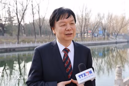 Giáo sư Mễ Lương, Giám đốc Trung tâm Nghiên cứu Đông Nam Á, Đại học Ngoại ngữ Bắc Kinh (Trung Quốc). (Ảnh: Quang Hưng/TTXVN)