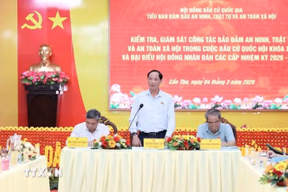 Phó Chủ tịch Quốc hội Trần Quang Phương phát biểu tại buổi làm việc. (Ảnh: TTXVN phát)