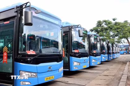 Xe buýt điện tại Thành phố Hồ Chí Minh. (Ảnh: Tiến Lực/TTXVN)