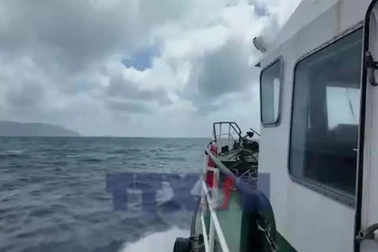 Vượt sóng đưa thùng phiếu đến với lực lượng Kiểm lâm Côn Đảo