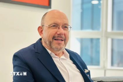 Đại sứ Thụy Sĩ tại Việt Nam Thomas Gass trả lời phỏng vấn của phóng viên TTXVN. (Ảnh: Việt Đức/TTXVN)